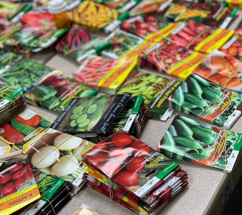 Choose from a variety of free seeds, including vegetables, flowers, herbs, and native plants, at the 2022 Kendall County Master Gardener Seed Swap on Feb. 5. Learn more or save your spot to shop for free at go.illinois.edu/2022KendallSeedSwap.