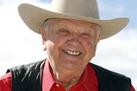 Legendary farm broadcaster Orion Samuelson dies at 91