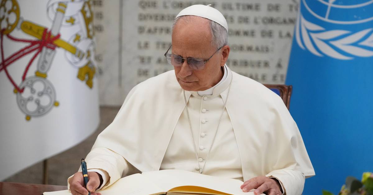 Pope denounces use of hunger as weapon of war as he urges world leaders ‘not to look the other way’