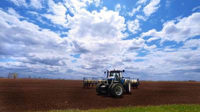 The AgriNews AgriMinute podcast: Middle East conflict driving up fertilizer cost ahead of planting
