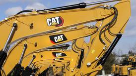 Caterpillar 1Q sales rise as dealers boost inventory levels