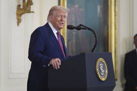 Trump signs measure blocking California’s ban on new sales of gas-powered cars