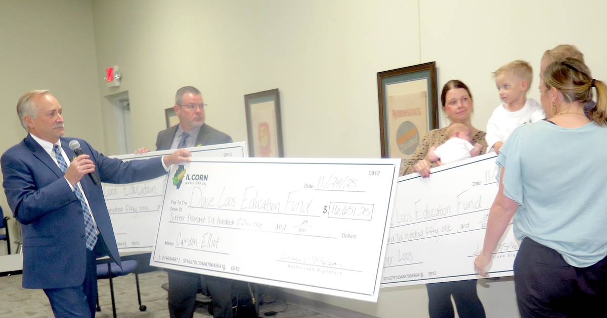Farmers, ethanol industry honor Loos with scholarships