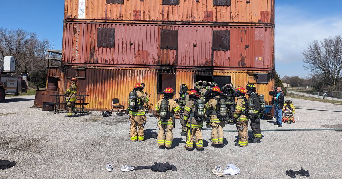 SIU program opens up firefighting career options - Vimarsana News