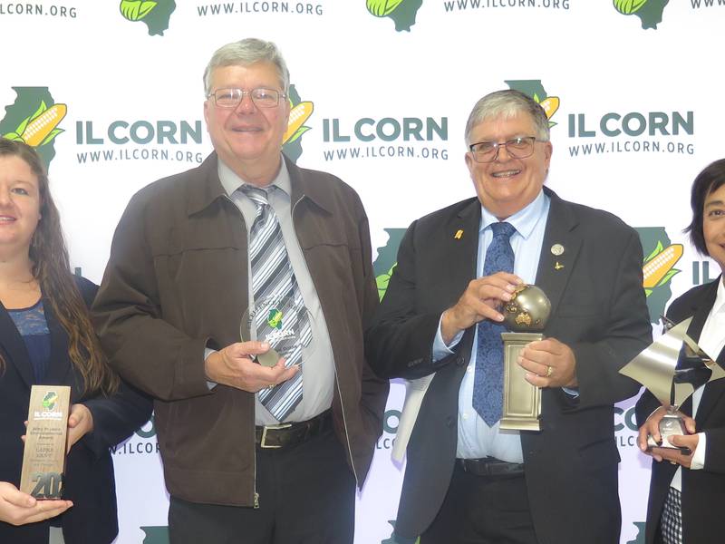 IL Corn honors industry boosters