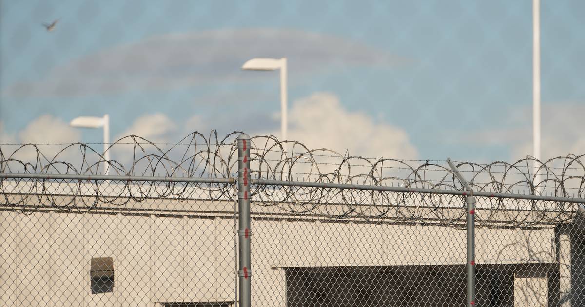 Feeling hopeless in custody, many drop claims to remain in the U.S., leave voluntarily