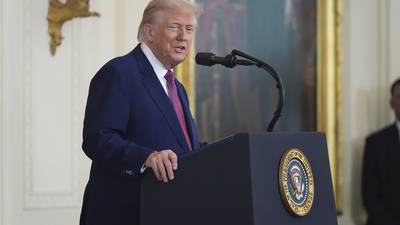Trump signs measure blocking California’s ban on new sales of gas-powered cars
