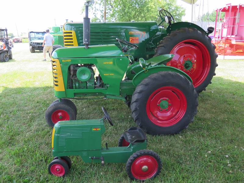 Oliver, Cockshutt and White are the featured brands for the upcoming Historic Farm Days. During last year’s event, a 1949 Oliver 77 Row Crop, Oliver Super 88 and Oliver 70 “mini-me” were on display, all owned by Kenny Knight and his grandchildren of Potomac, Illinois.