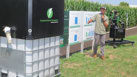 Drawing nitrogen from air for corn crop