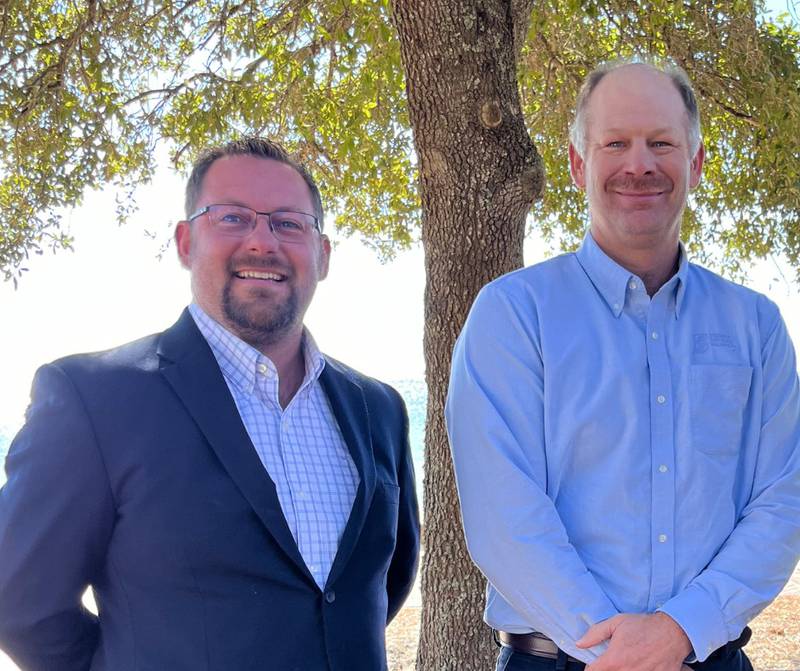 C.J. Chalfant (left) and Mike Koehne were elected to leadership positions with the Soy Transportation Coalition during the group’s meeting in Mobile, Alabama.