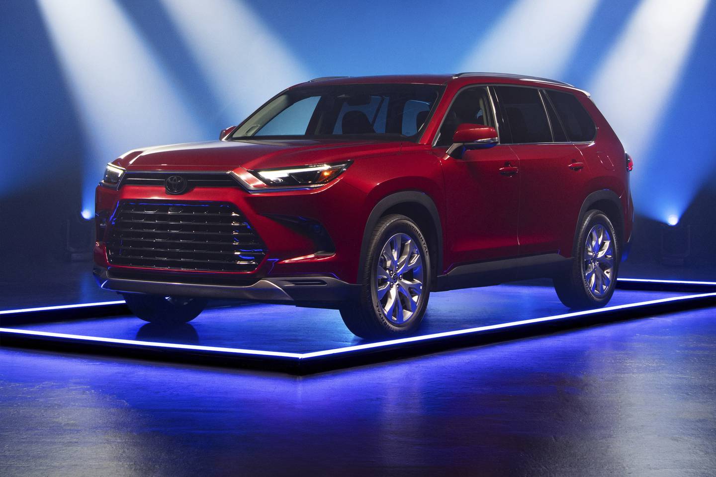 The 2025 Toyota Grand Highlander Hybrid is the Edmunds Top Rated SUV for 2025 because it combines everything you’d want in a three-row SUV with outstanding fuel economy.