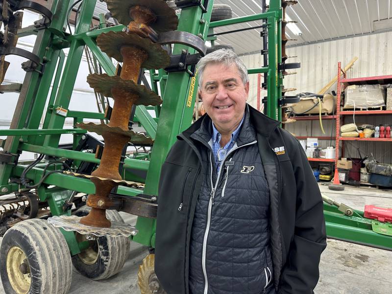 Tom McKinney encourages corn and soybean growers to contact the new Farm Advisors program to talk one-on-one with other farmers about no-till, cover crops and other proven soil health techniques.