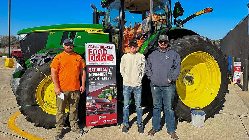 Farm Bureau members in Illinois collected food donations for local communities through a Harvest for All “Cram-The-Cab” initiative.