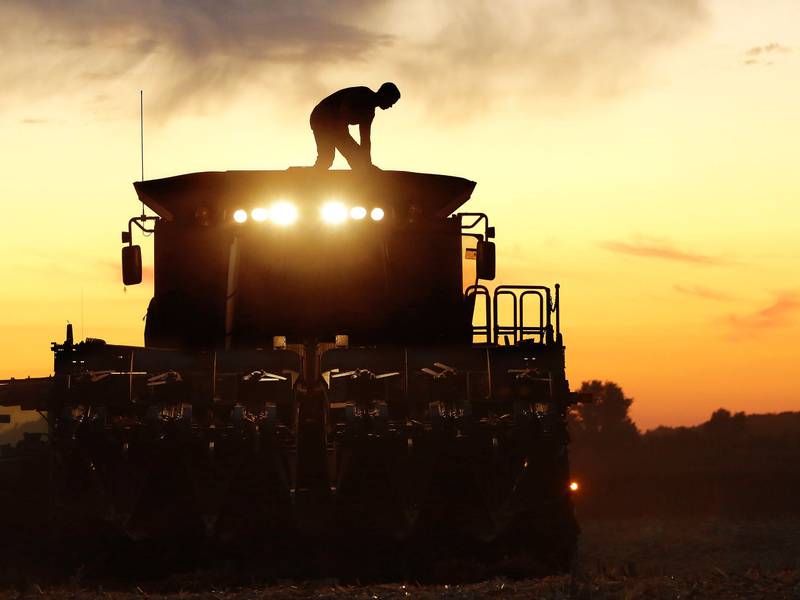 The AgriNews AgriMinute podcast: Farmers face mounting losses