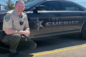Deputy cultivates community through road reports