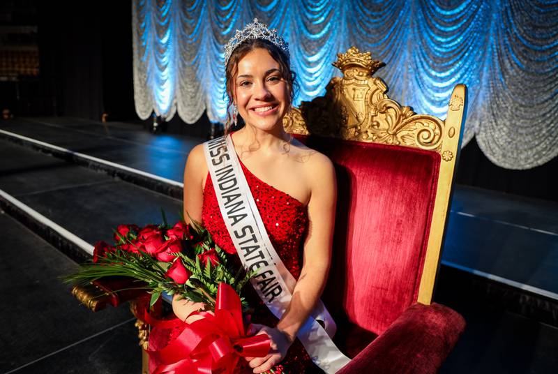 Alexxys Standish became the first representative from Newton County to be crowned Indiana State Fair Queen.