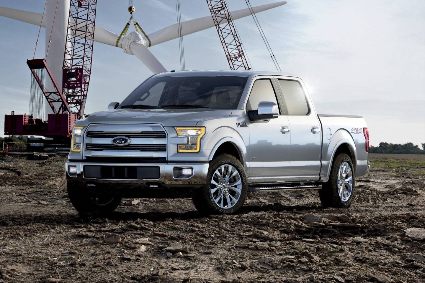 This photo shows a used Ford F-150 full-size pickup, which is available used for $25,000 or less.