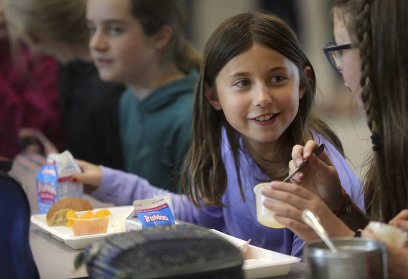 The Illinois Pork Producers Association is working to restore pork options on the menus of Chicago Public Schools.