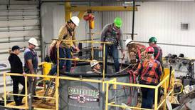 Med students get up-close look at potential farm hazards