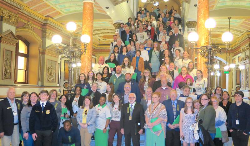 Soil health advocates from throughout Illinois converged in the Capitol Rotunda on March 6 to celebrate Soil Health Week and meet with legislators. The event was led by the Illinois Stewardship Alliance, Illinois Environmental Council, Illinois Soybean Association, and Illinois Association of Soil and Water Conservation Districts.