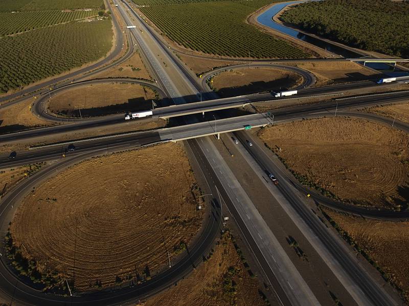 Transportation Department says more than 550 driving schools must close over safety failures