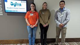 Grad students compete in soybean research