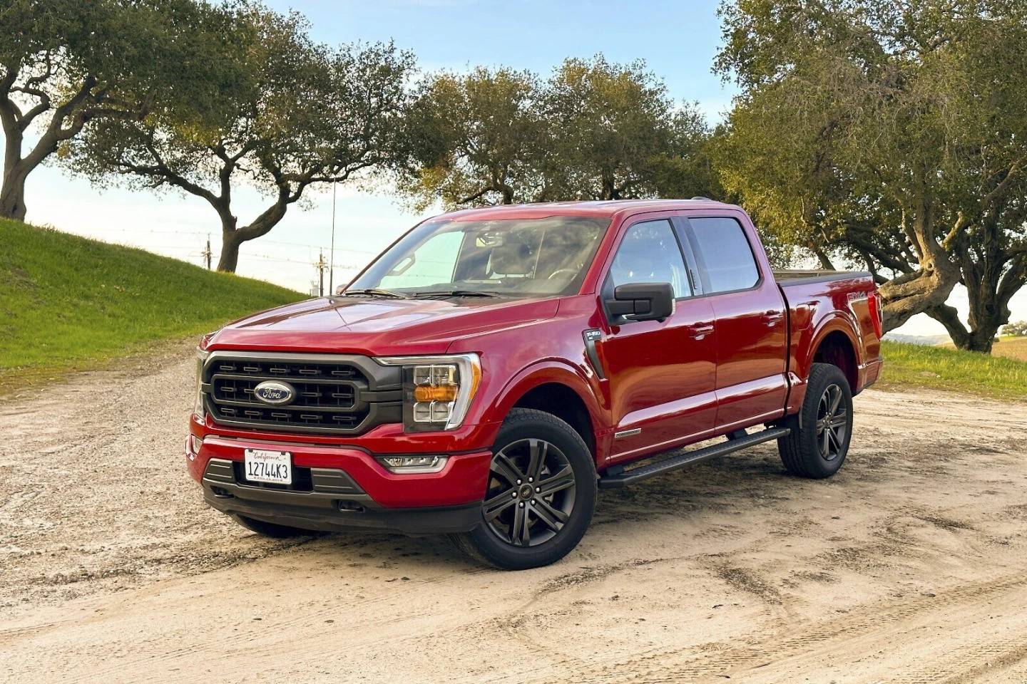Equipped with the hybrid engine, the 2021 F-150 gets up to an EPA-estimated 25 mpg combined.