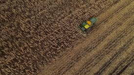 USDA boosts corn harvest from mid-year projection