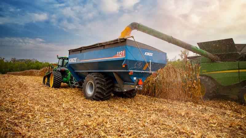 Make sure your grain carts are ready to operate efficiently — and safely — when harvest begins.