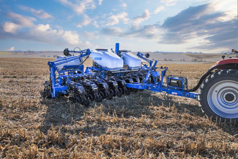 Kinze’s new 5670 pivot fold, split row planter for model year 2025 can be used as a dedicated narrow-row planter or a multi-crop planting workhorse.