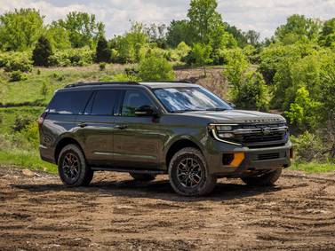 Comparing big SUVs: Ford Expedition vs. GMC Yukon 