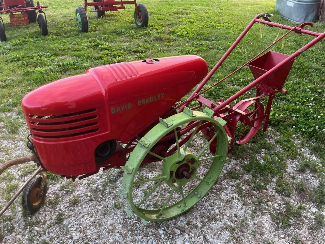 Collector to exhibit David Bradley equipment – AgriNews