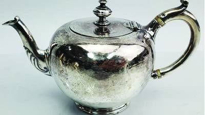 Antiques & Collecting: Saffron teapots 