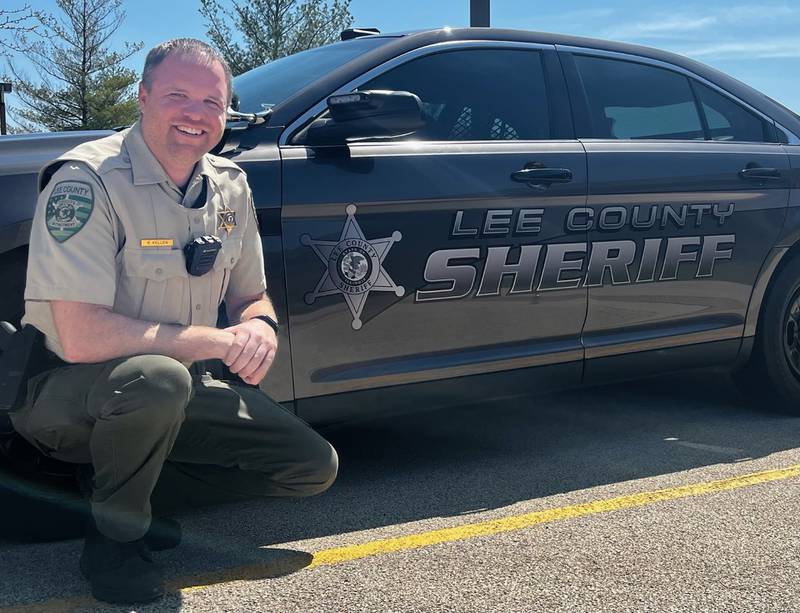 Sheriff’s Deputy Kyle Kellen is most recognizable to residents of Lee County in north-central Illinois, either in or next to his squad car, giving a road condition report on the department’s Facebook page.