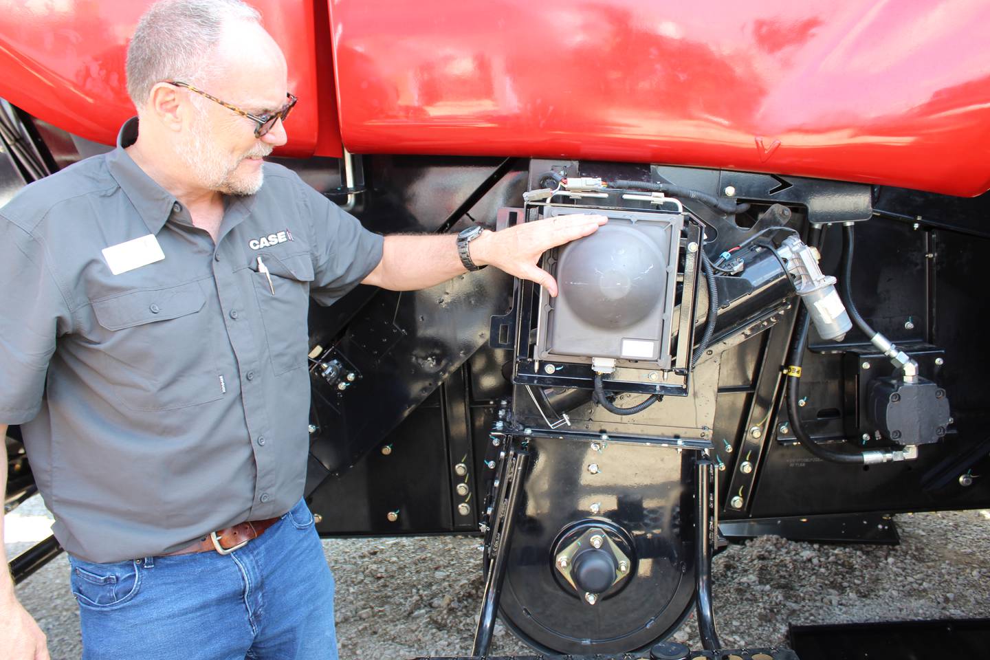 Leo Bose talks about the Harvest Command feature of the Axial Flow 7160 combine. There are 15 sensors located throughout the combine that adjust seven functions of the machine as it harvests a crop.