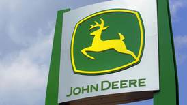 John Deere, farm group reach deal on fixing equipment